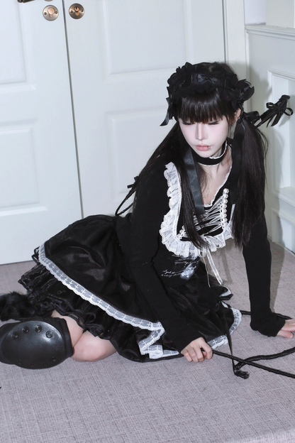 Contrast Ribbon Slim Top