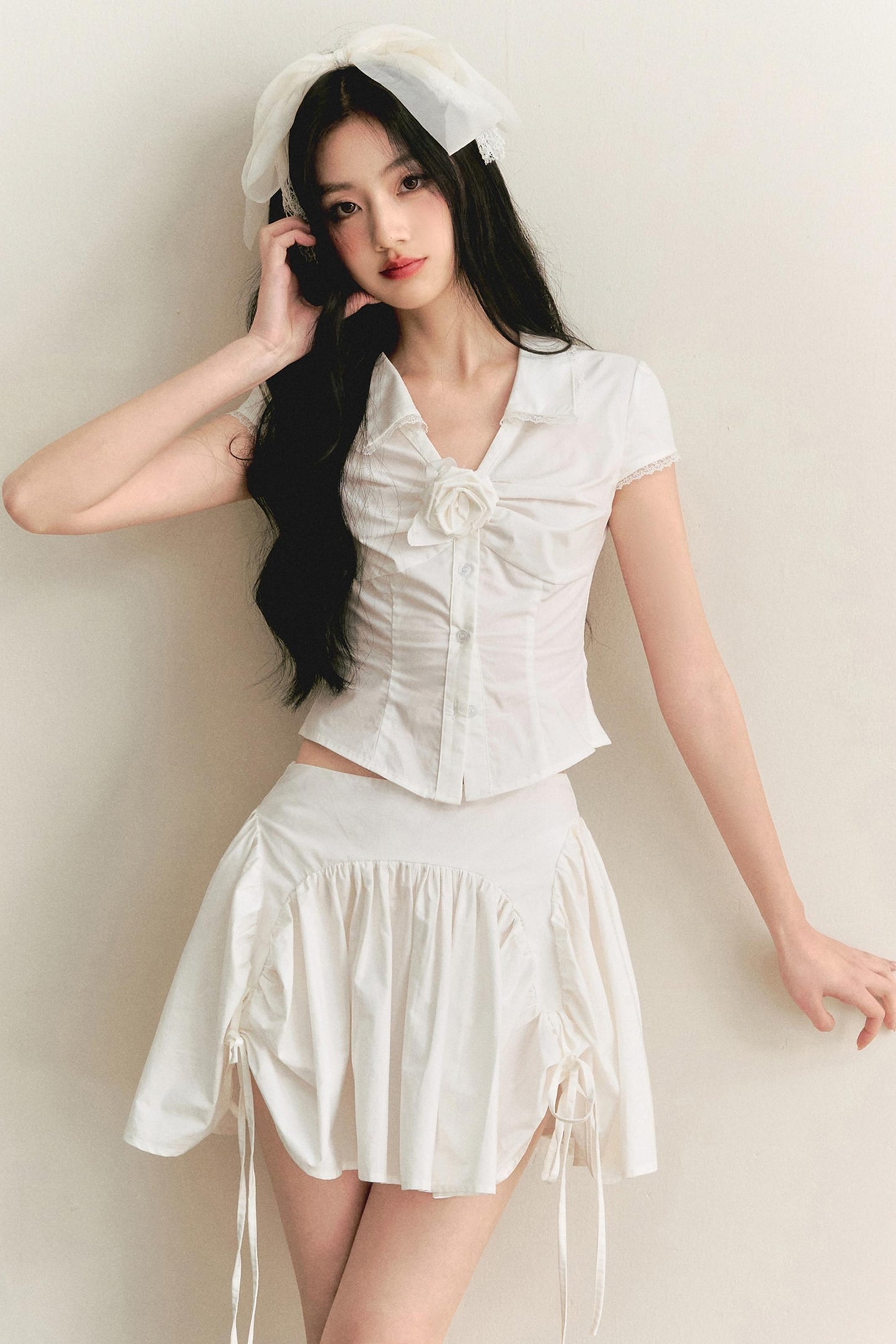 Light Lace-Up Pleated Skirt Set-Up