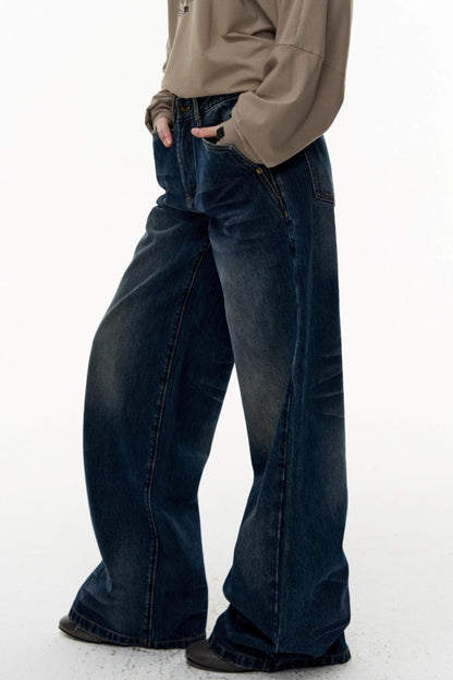 Loose Straight Wide-Leg Scimitar Jeans