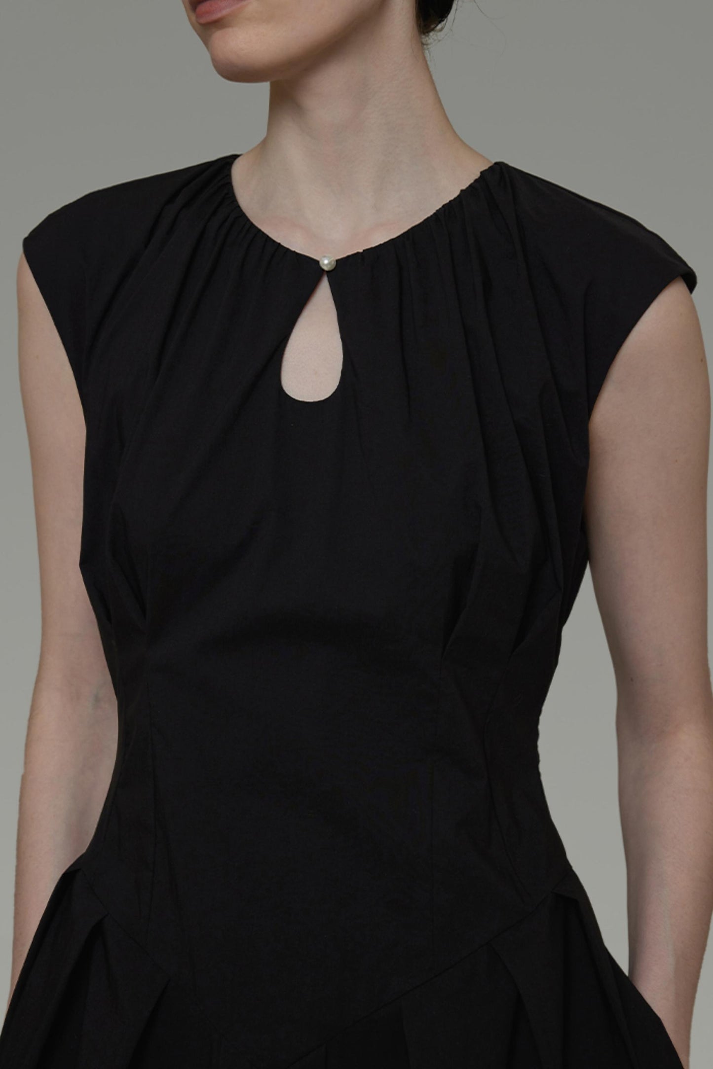 Chic Drop Black Dress