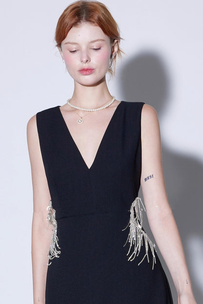 Cold Diamond V-Neck Dress