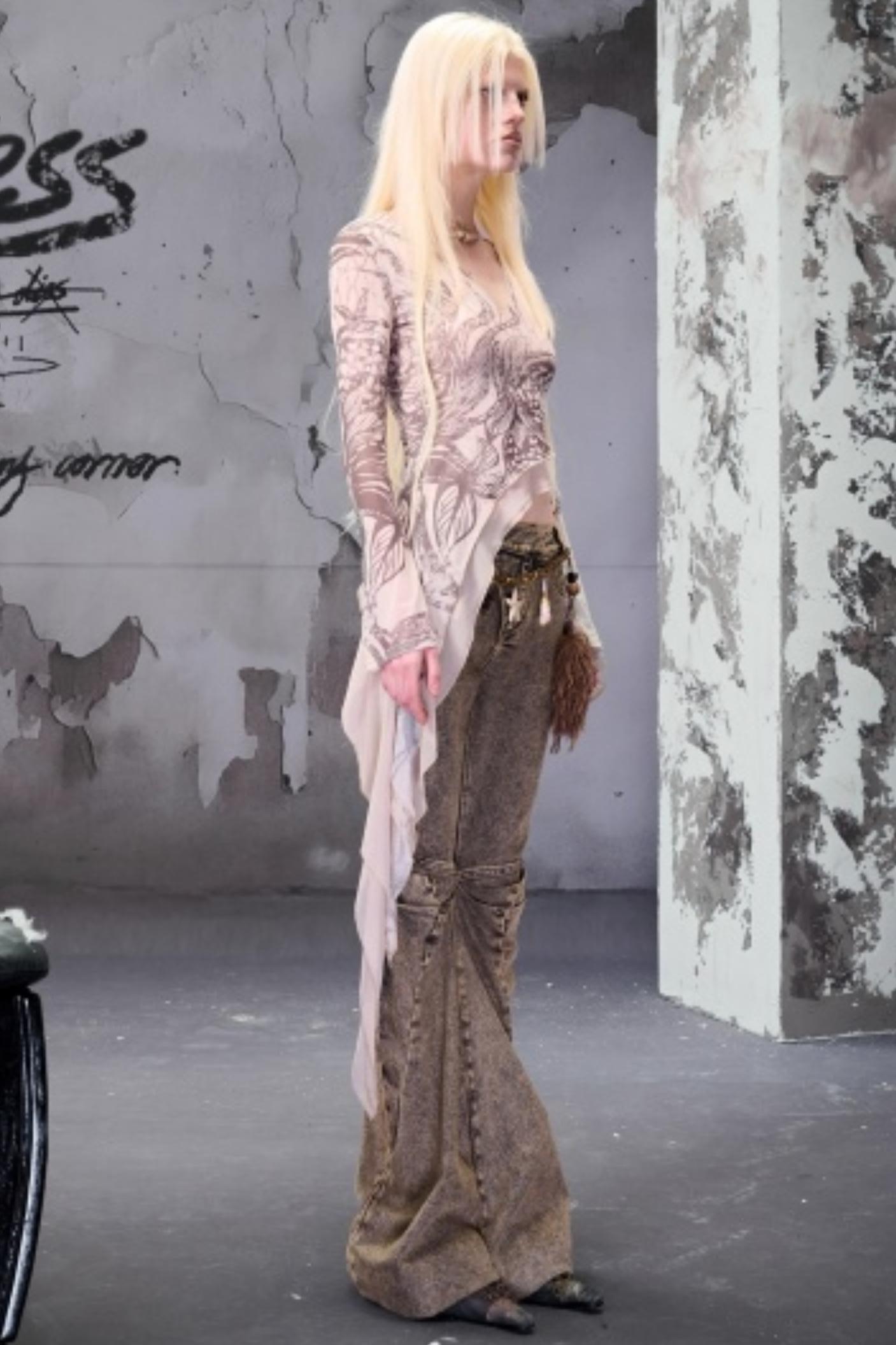 Beaded V-Neck Ruffled Skin Top