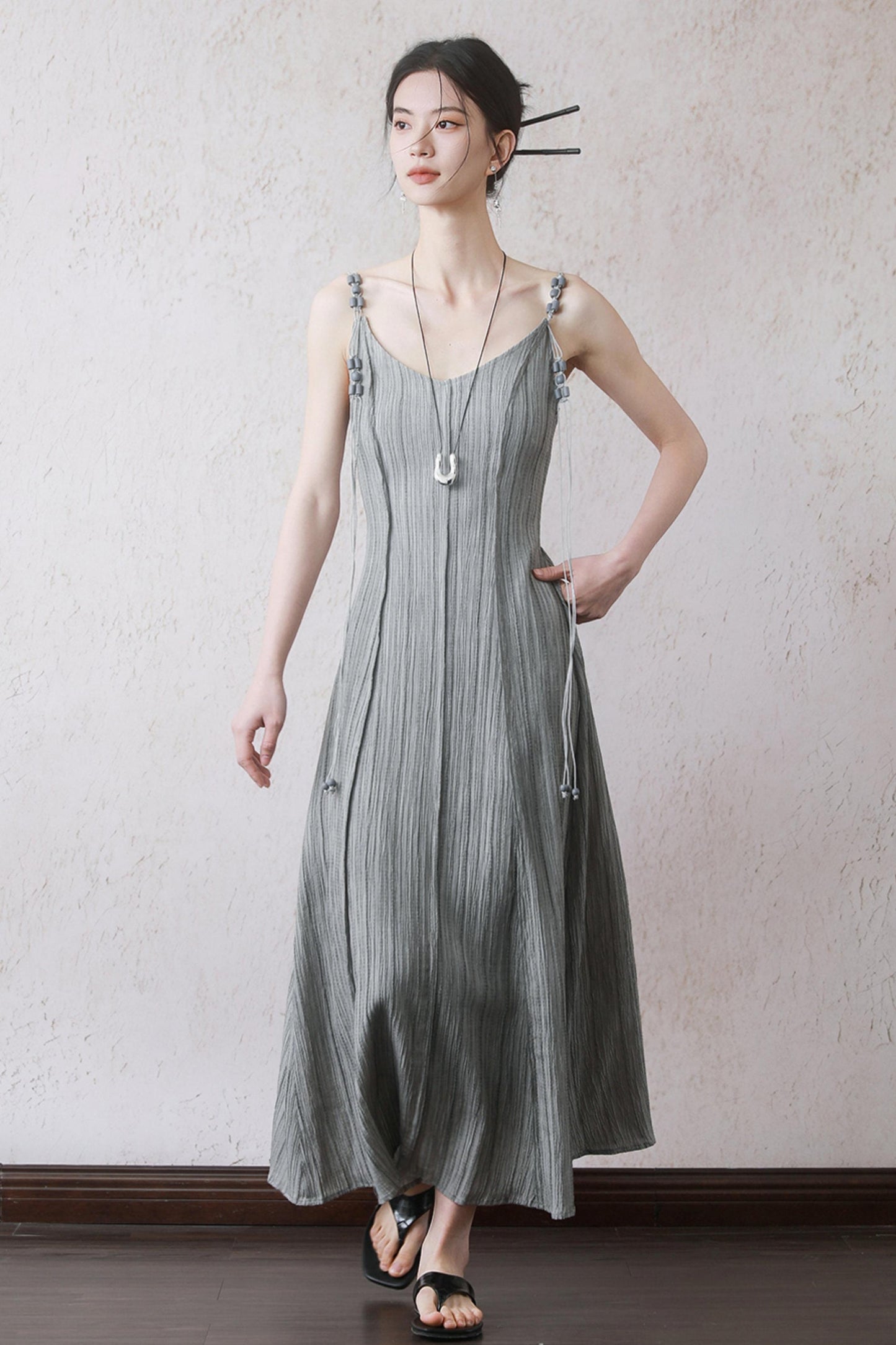 Gray Halter Pleated Dress Set-Up
