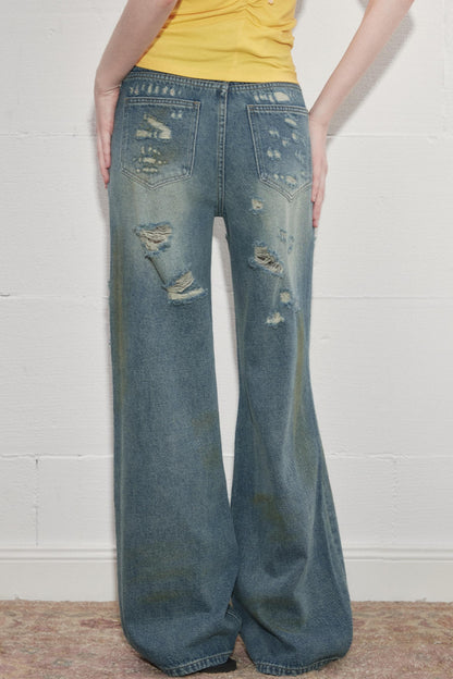 Summer Chic Distressed Jeans