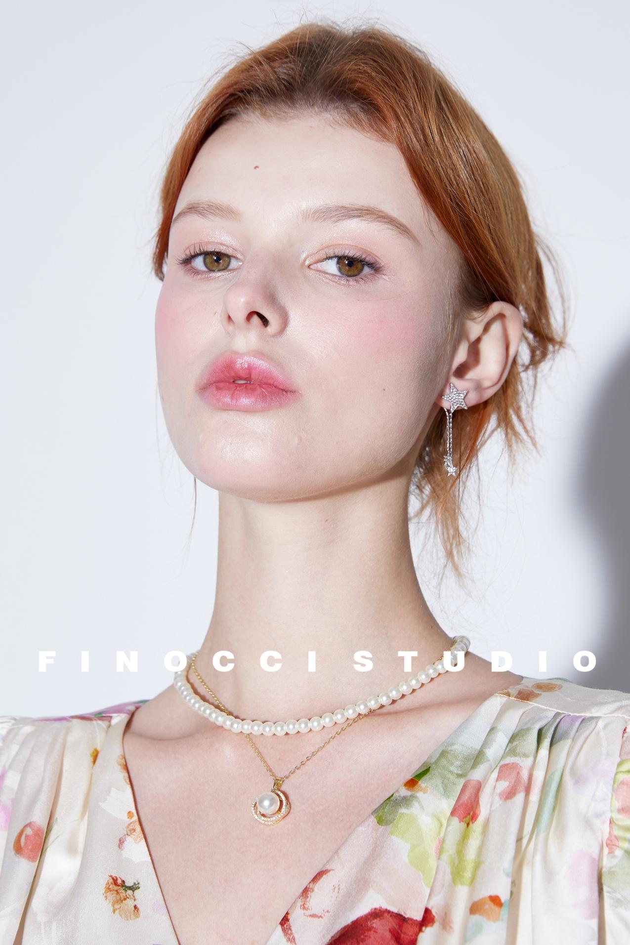 Deep-Sea Shellfish Pearl Necklace