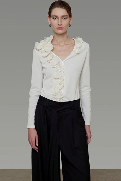 Three-Dimensional V-Neck Knitted Sweater