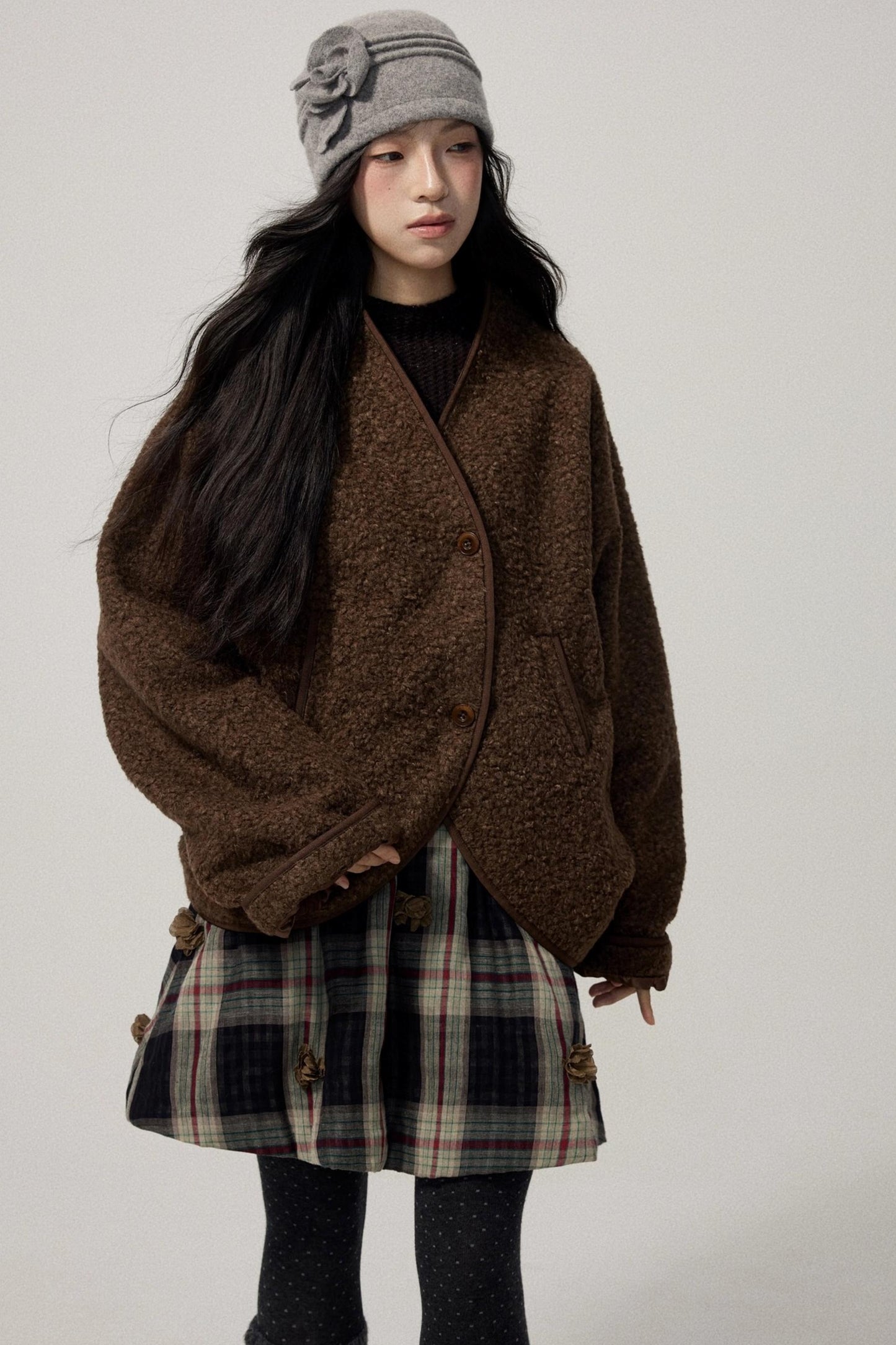 Detachable Corsage Turtleneck Sweater