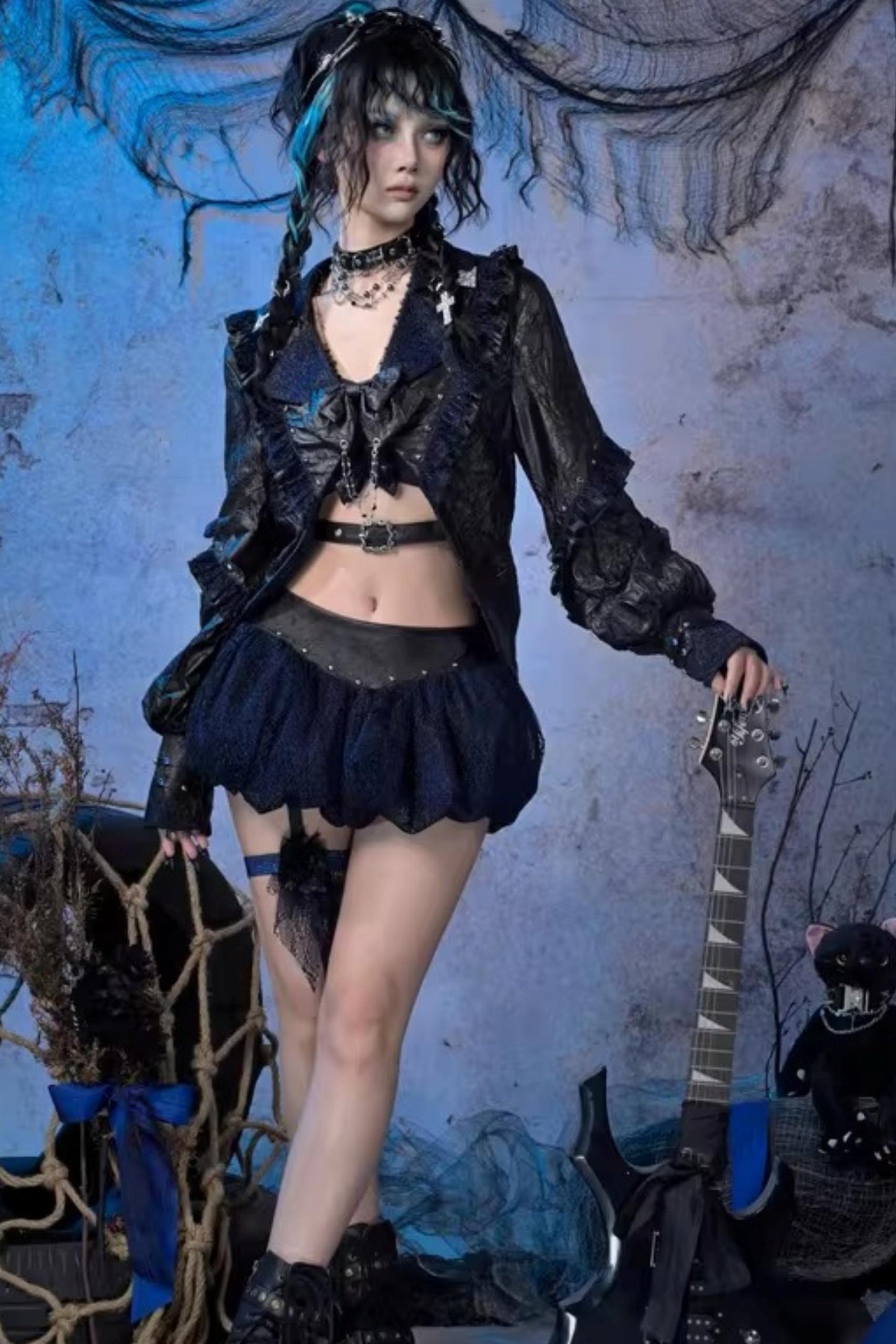Rock-Set mit glitzernden Spitzenblumen