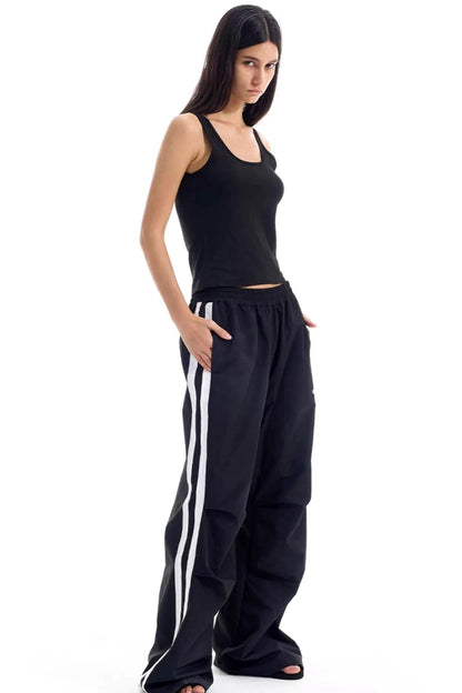 Color-Blocked Distressed Pleated Pants