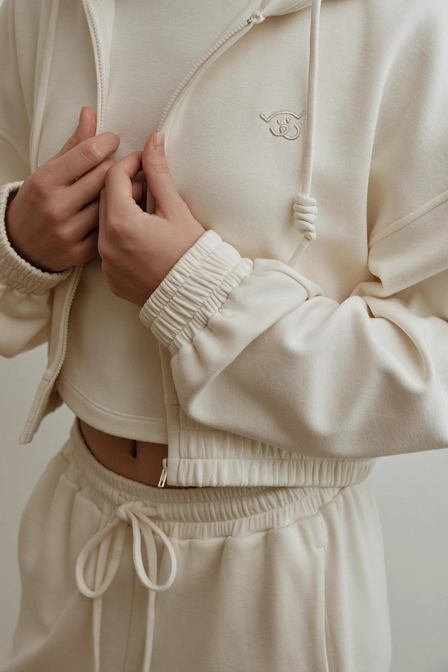 Fashionable Light Jacket Set-Up