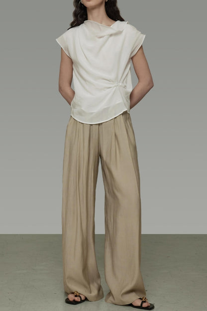 Flowing Pleated Wide-Leg Trousers