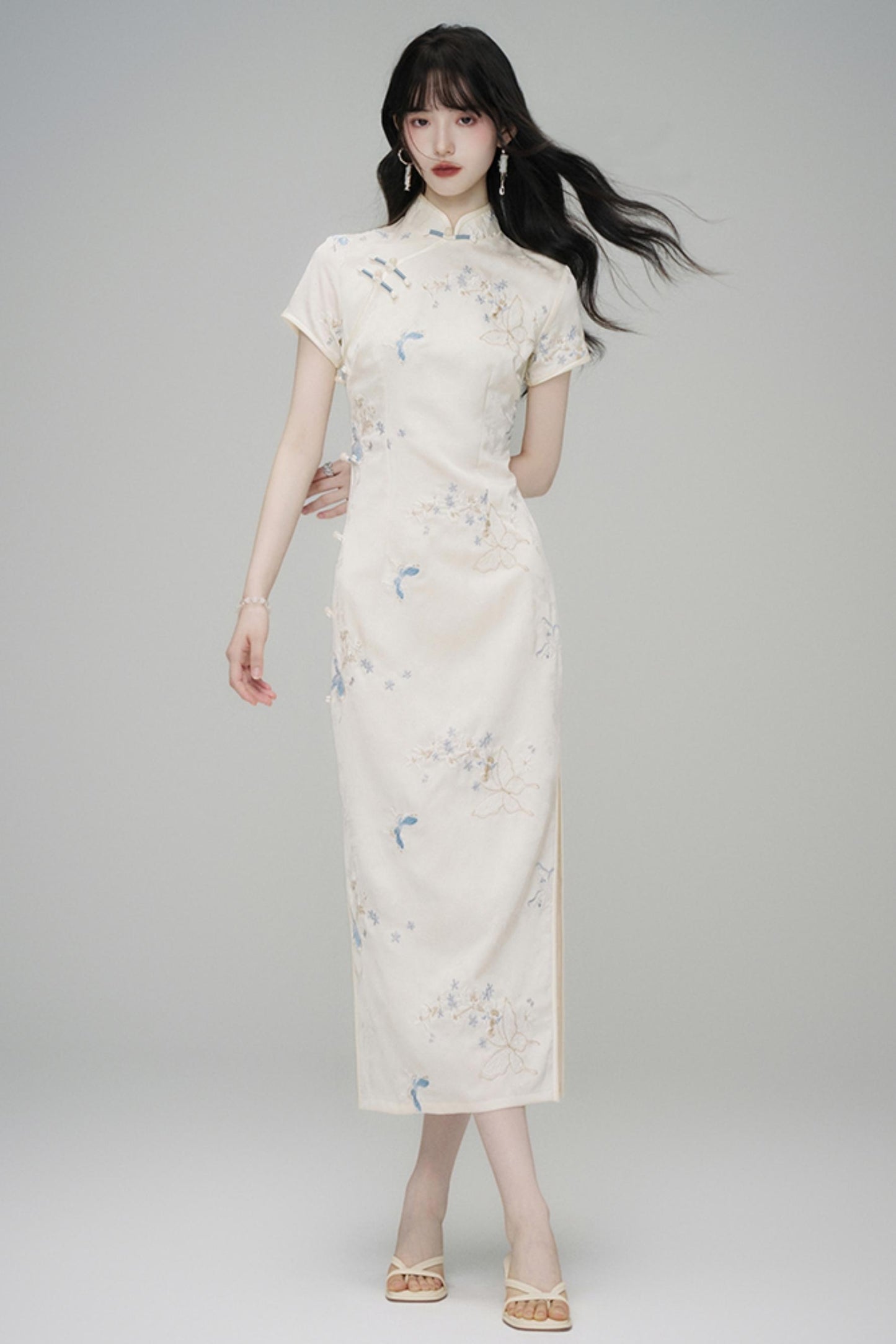Chinese Style Embroidered Short Sleeve Dress