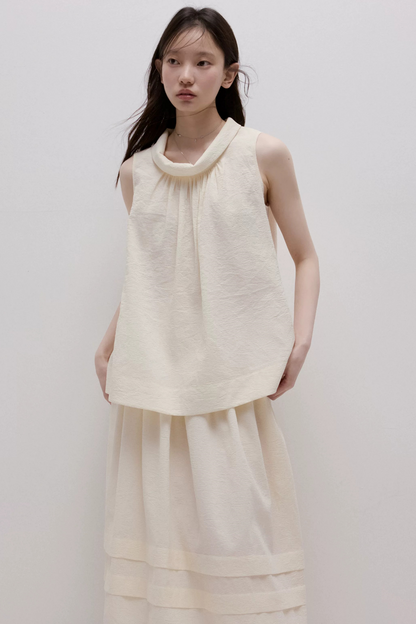 Completo con maglia dalla texture a bolle di mezza estate