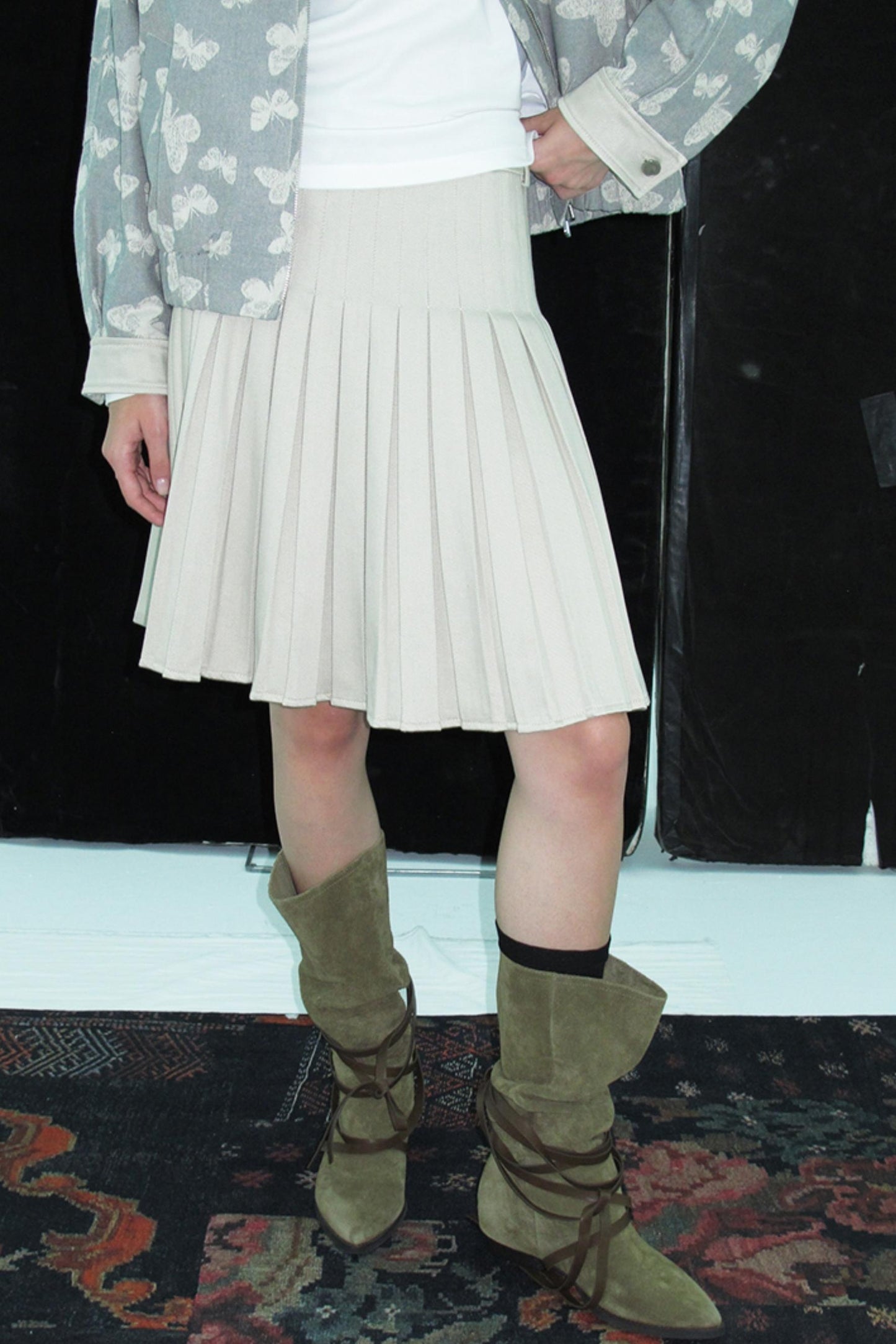 Vermeers Light Pleated Skirt