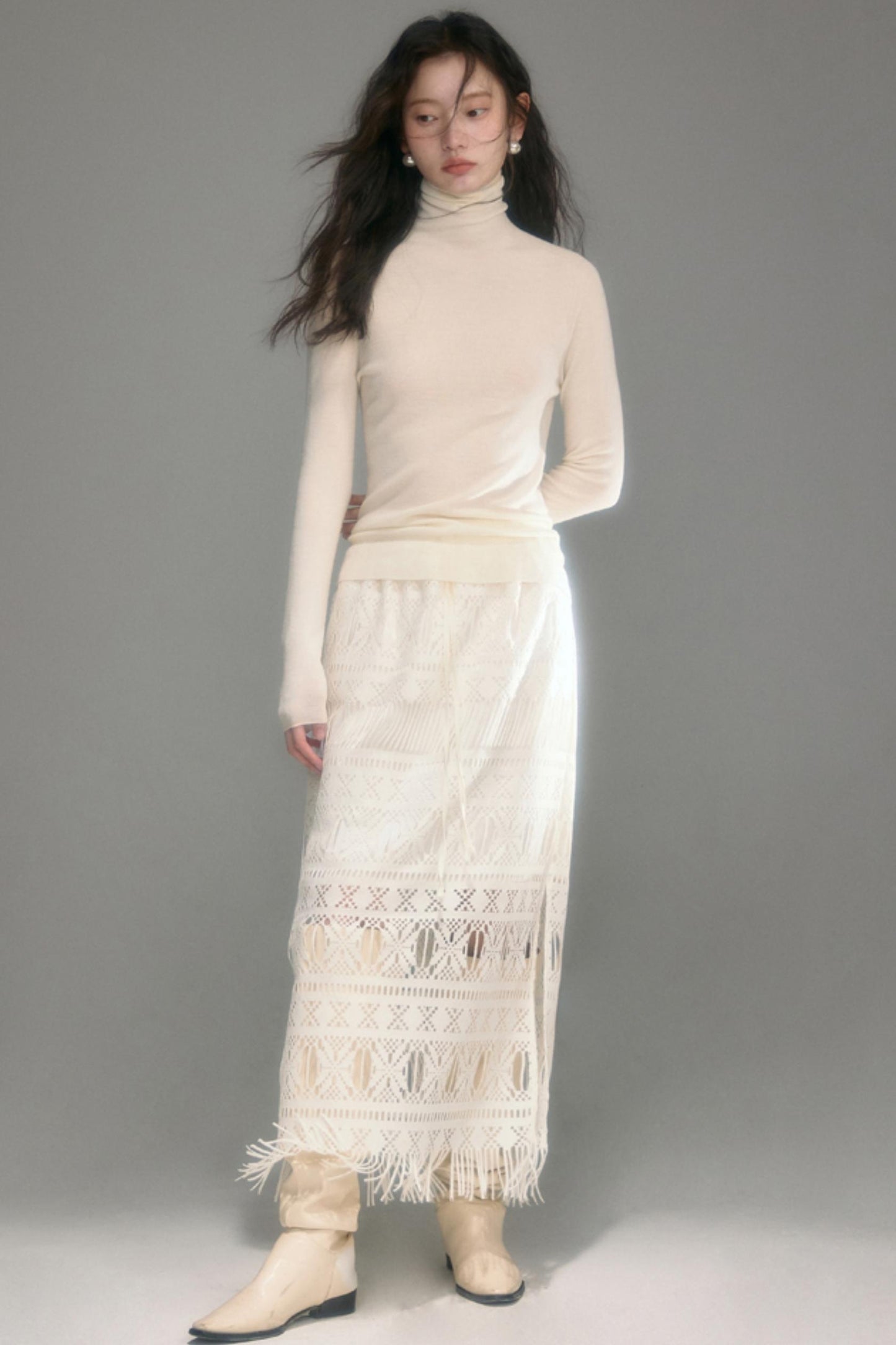 Yangtze Pure Wool Turtleneck Knit Top