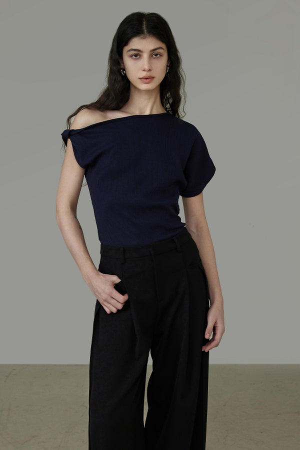 Asymmetry Shoulder T-Shirt
