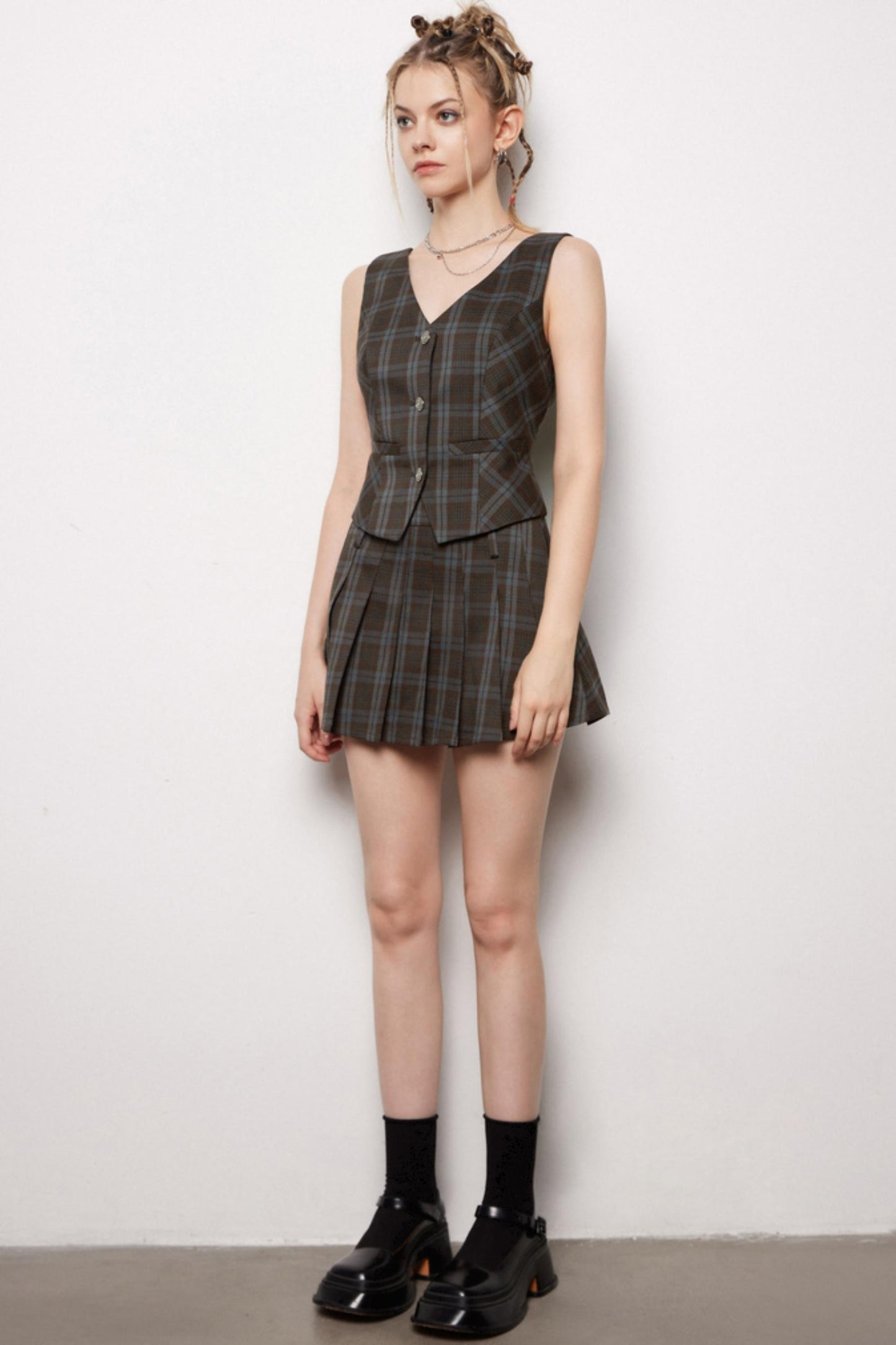 Slim Fit V-Neck Vest