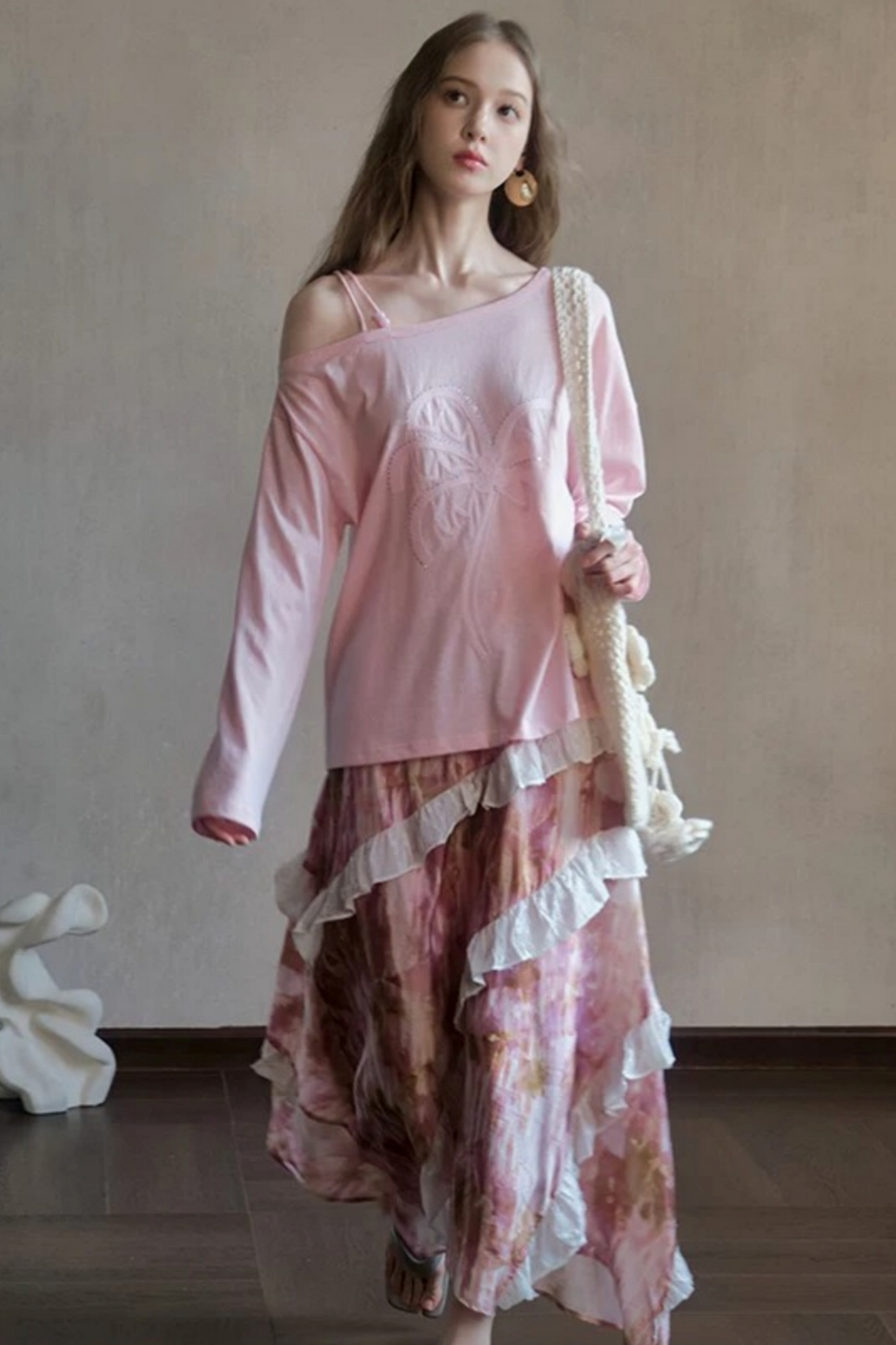 Sequin Embroidery Off-Shoulder Set-Up