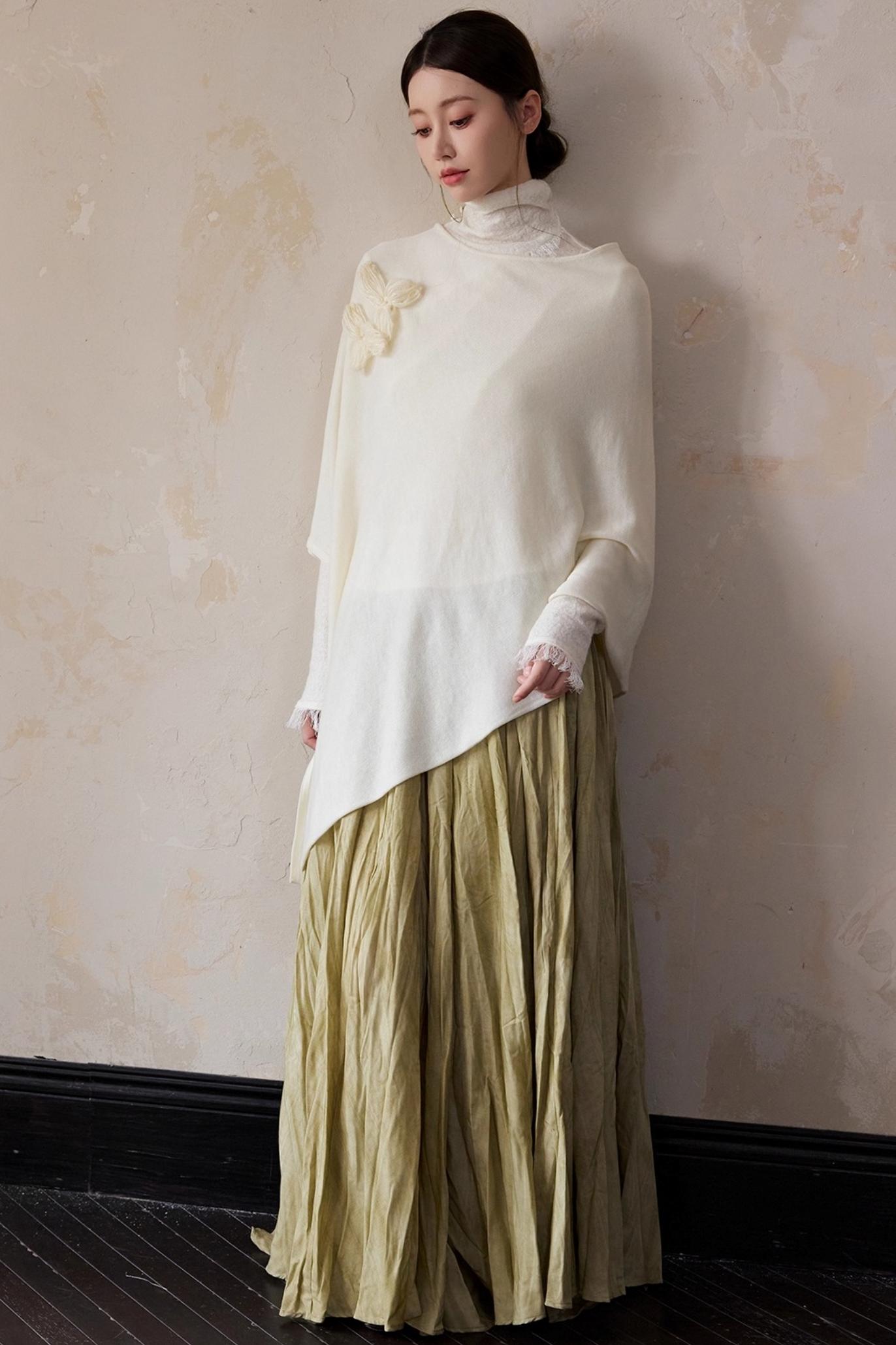 Autumn White Wool Cape