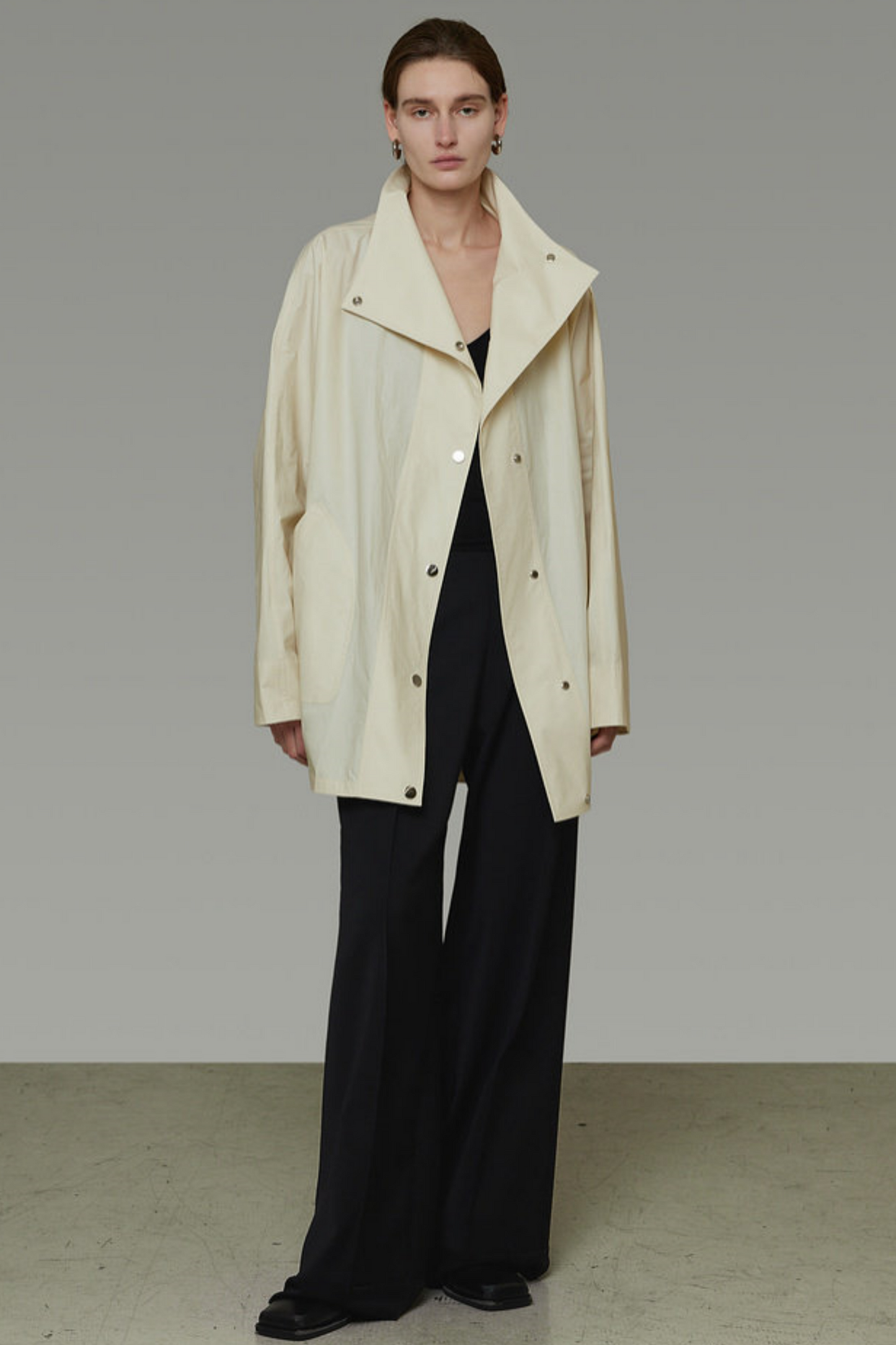 Trenchcoat mit Metallknopf