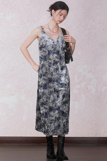 Yuanque Blue Velvet Slip Dress