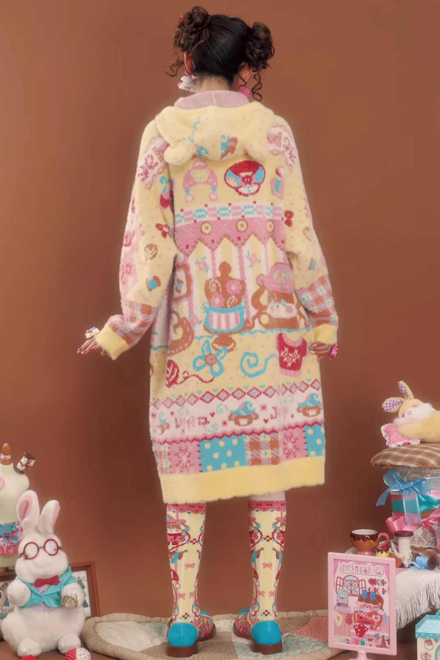 Gelber Kunstpelz-Kapuzenpullover-Strickjacke