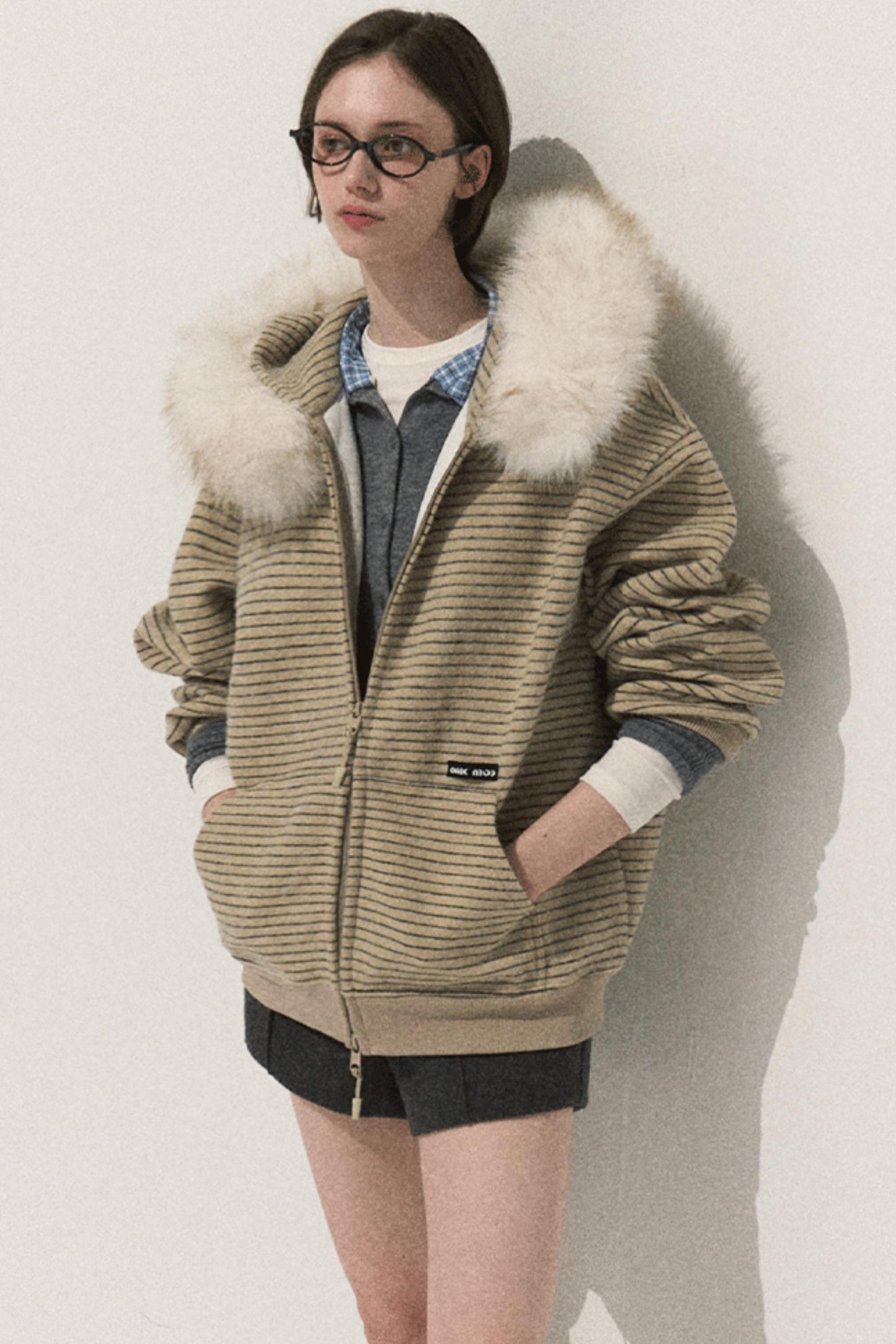 Good Weather Lace Slim Waist Long Sleeve T-Shirt