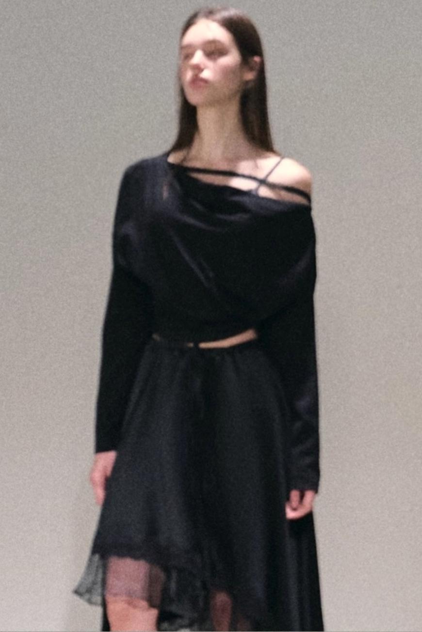 Slanted Shoulder T-shirt Top