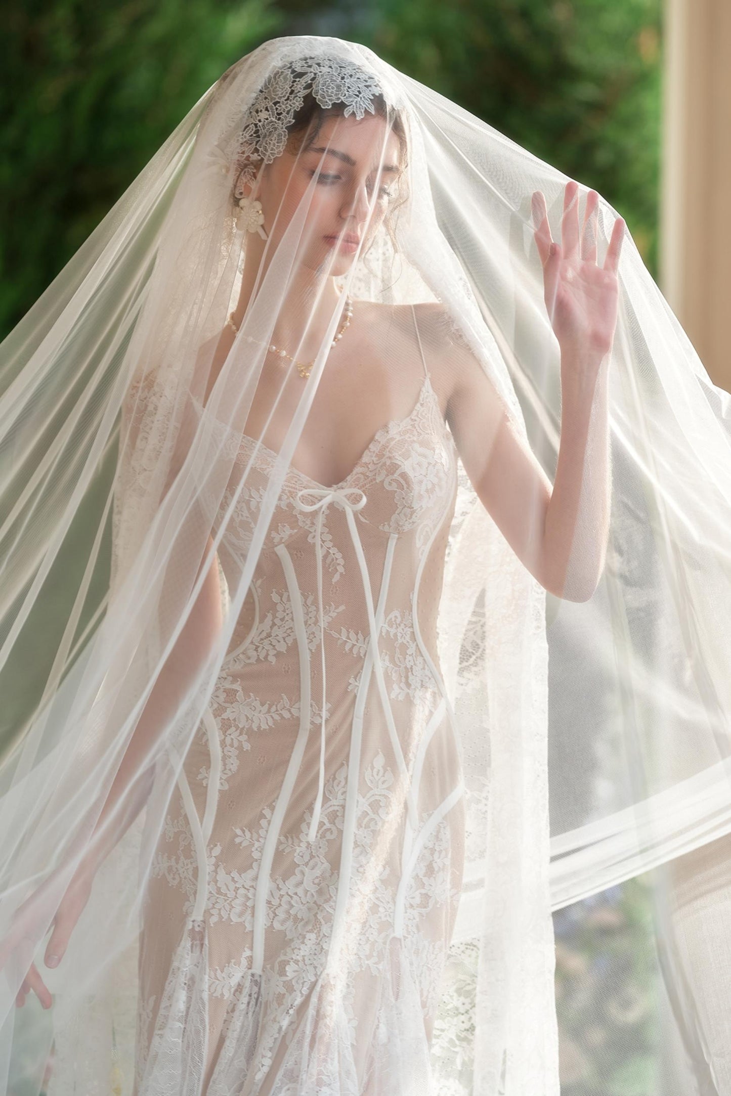 Vintage Lace Wedding Gown Dress Set-Up