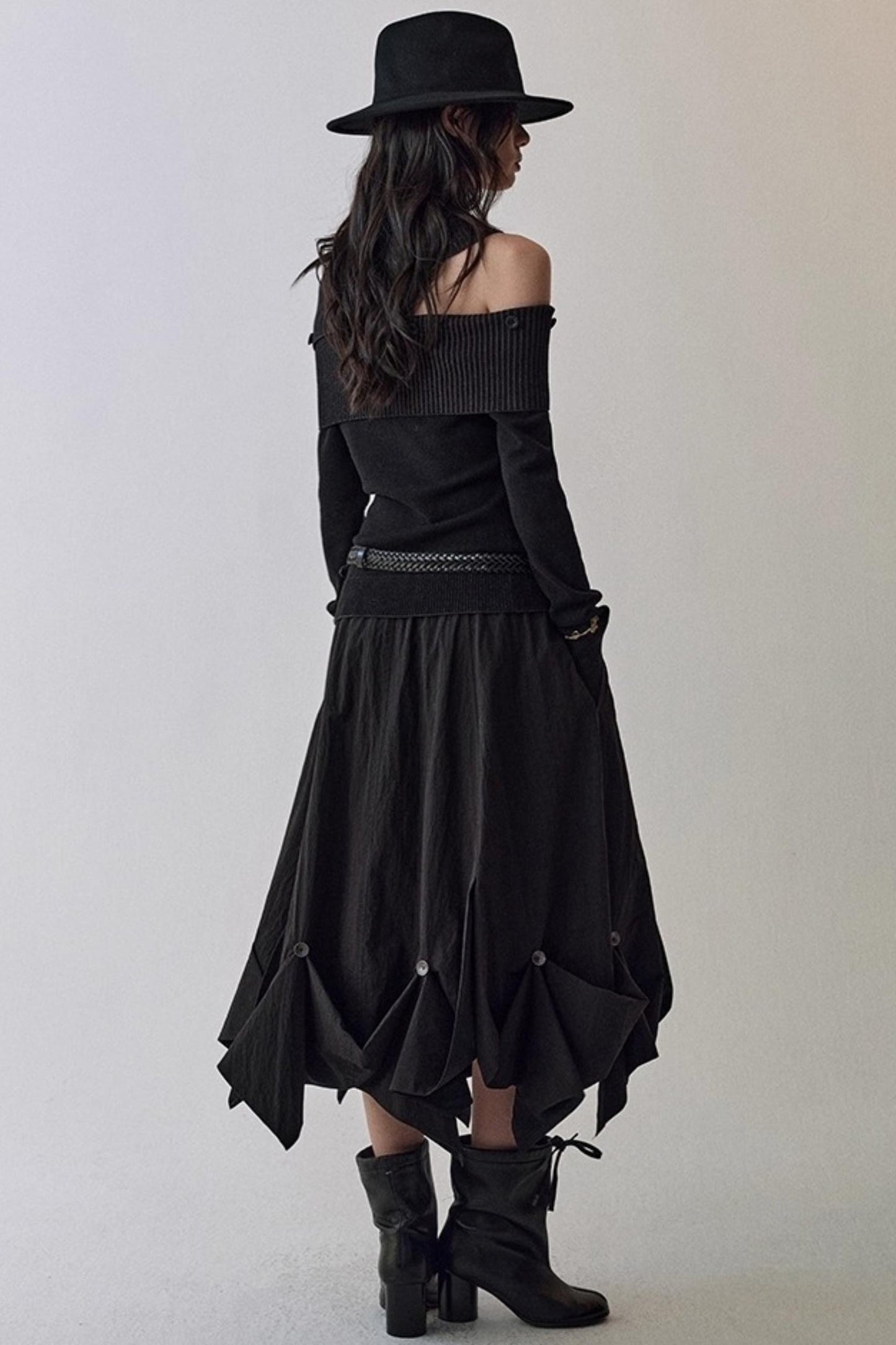 Slim One-Shoulder Knitted Sweater