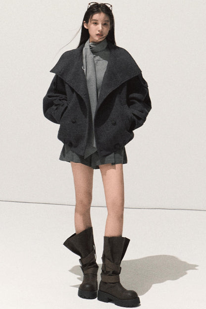 Intelligence Streamer Shoulder Padded Backless Top Shorts Set- Up