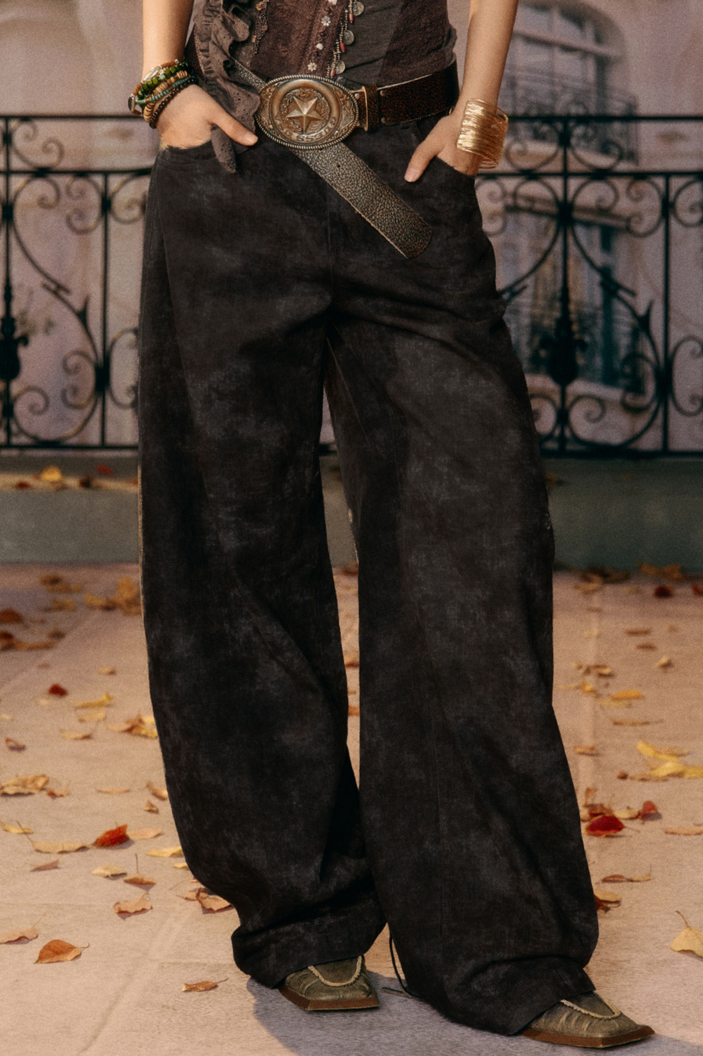 Retro Printed Wide-Leg Jeans