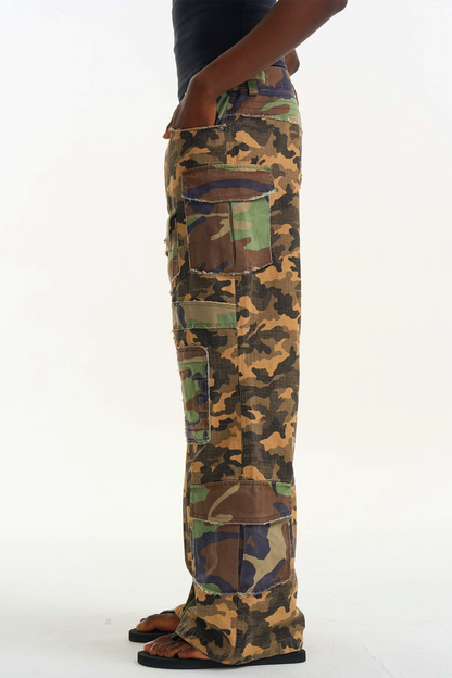 Bootcut-Hose mit Washed-Raw-Edge