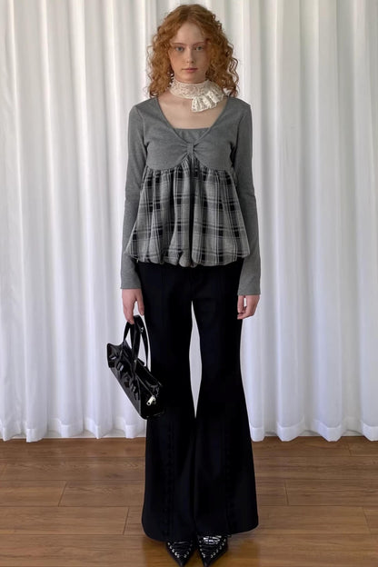 Graues Strickoberteil mit Karomuster