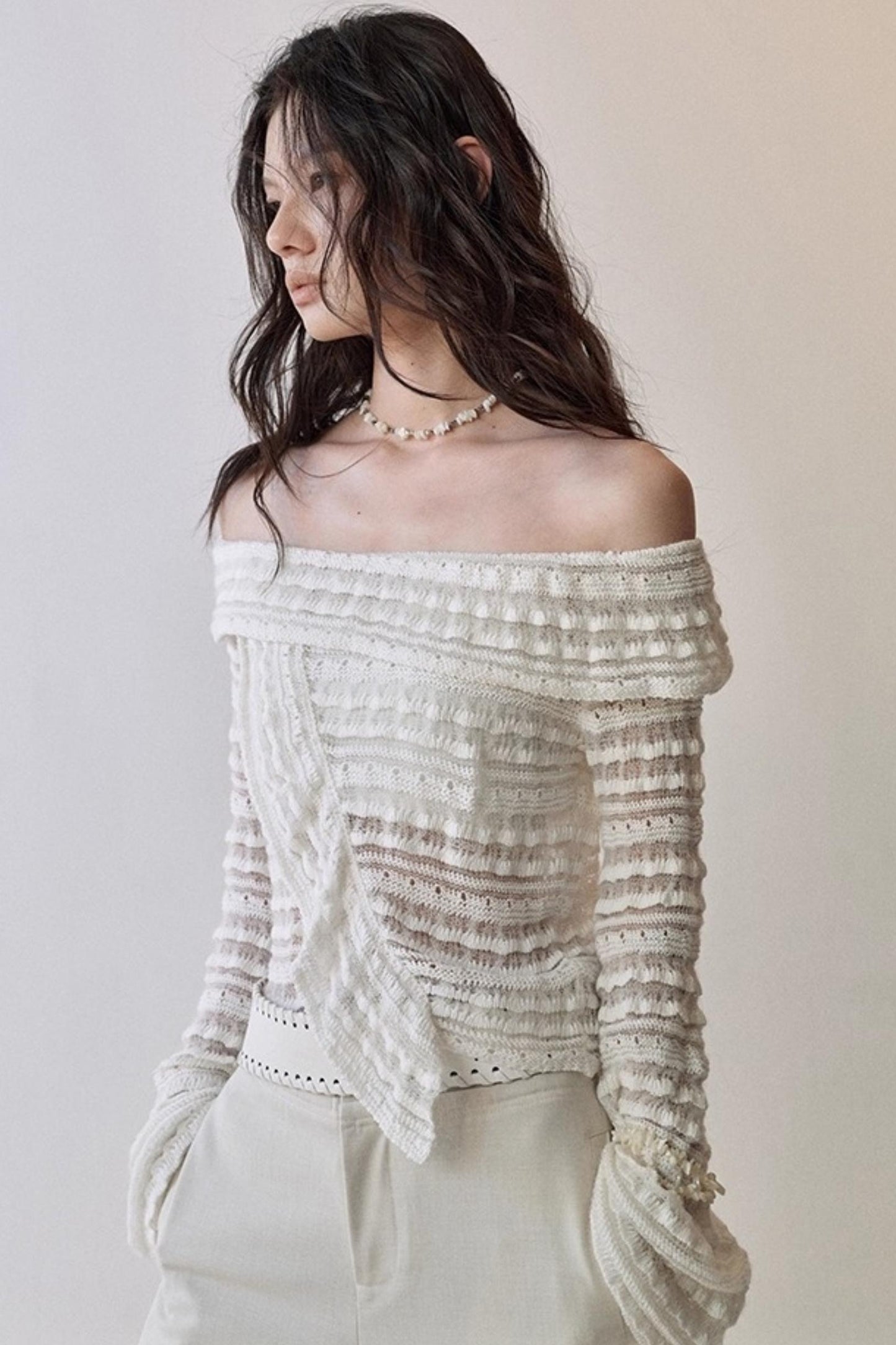 Clouds Knitted One-Shoulder Blouse