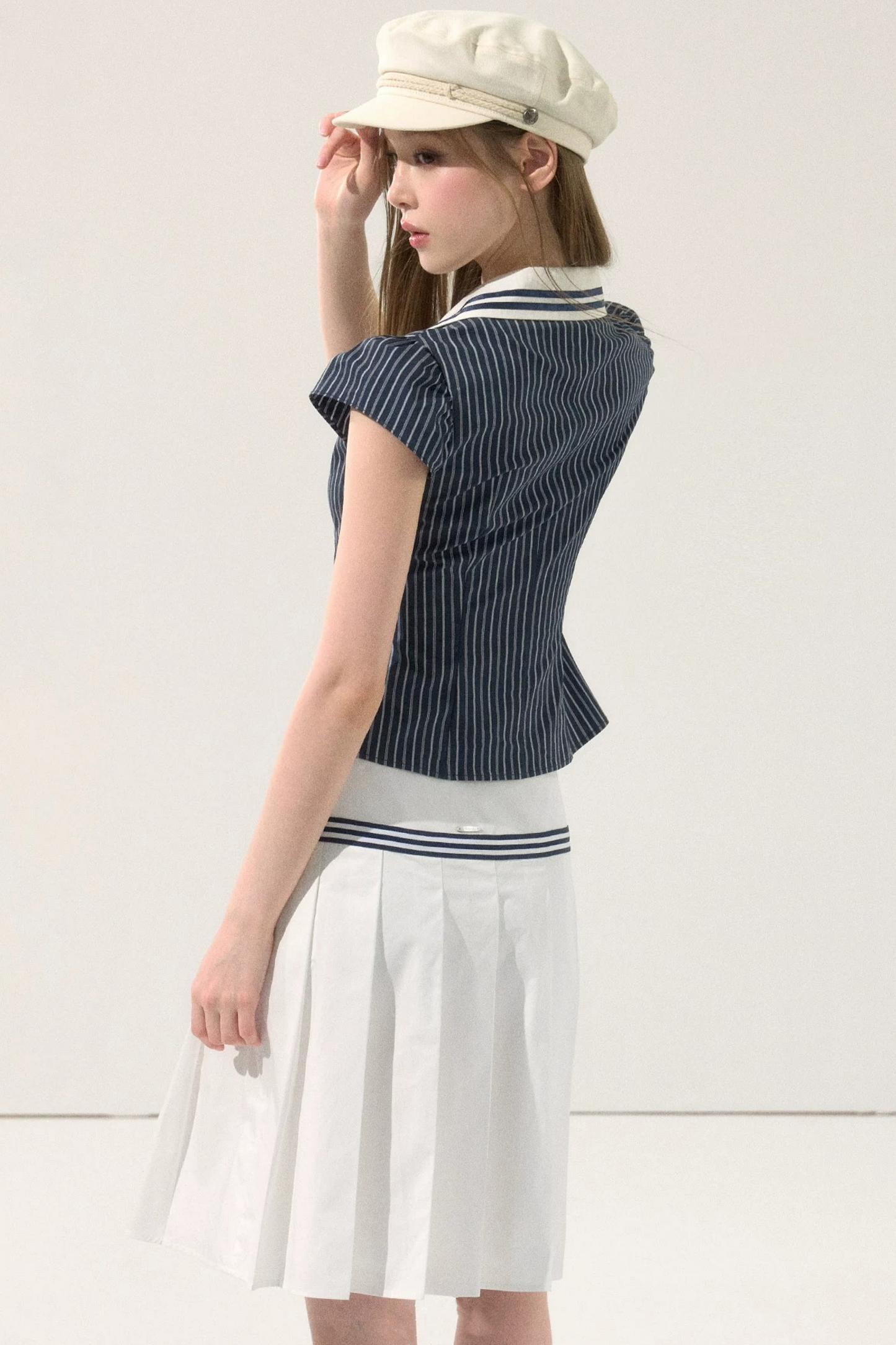 College Style Mid-Length Pleated Skirt