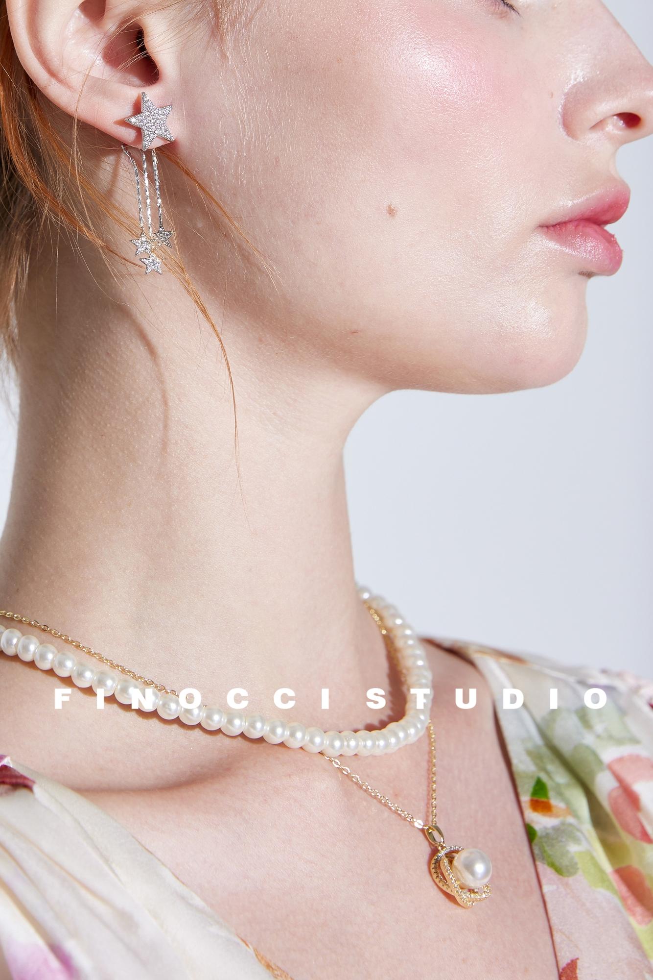 Deep-Sea Shellfish Pearl Necklace