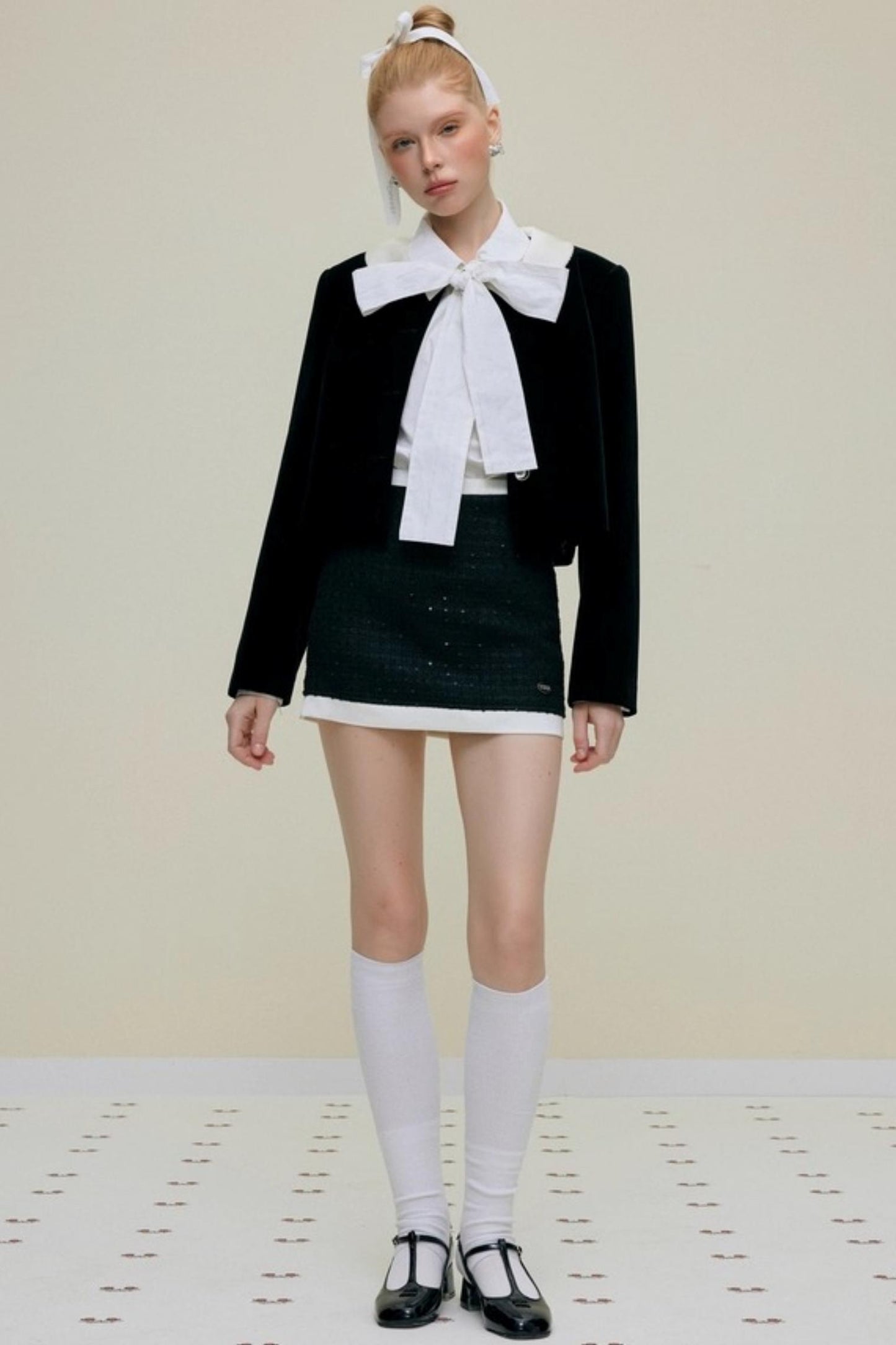 벨벳 인형 넥 코트