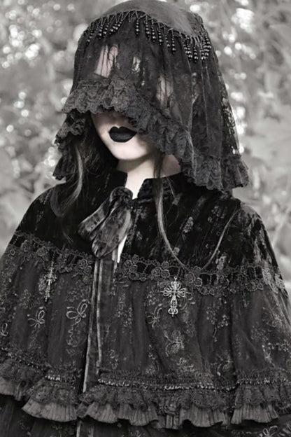 Classical Gothic Lace Veil Headpiece