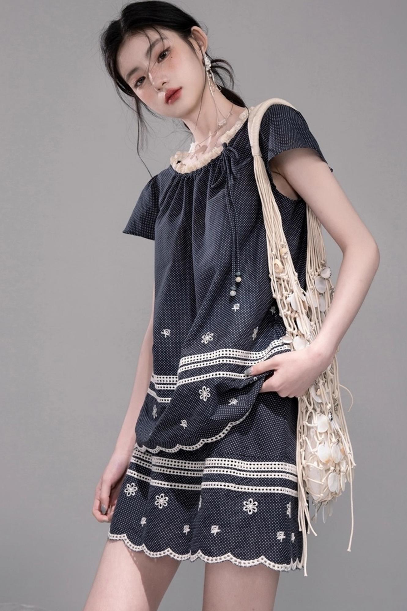 Coconut Sea Embroidered Set