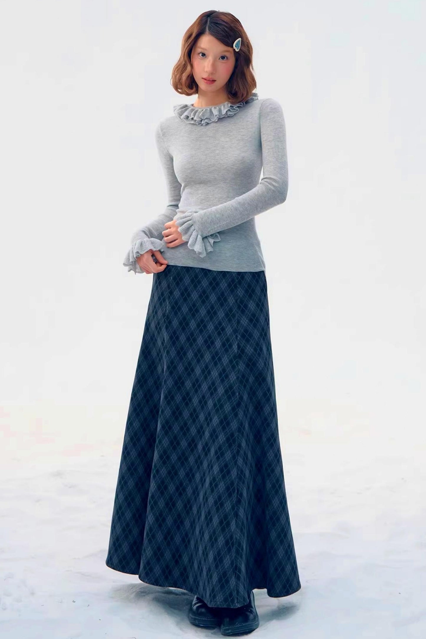 Three-Dimensional Lace Knit Top