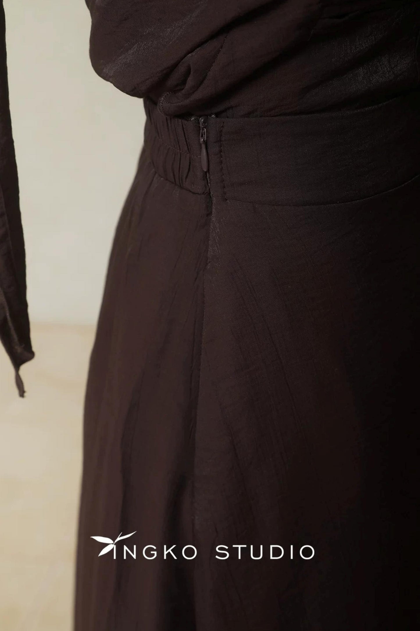 Asymmetrical Chestnut Ribbon Top Set-Up