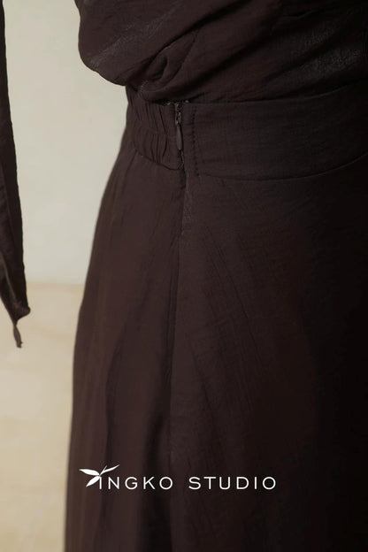 Asymmetrical Chestnut Ribbon Top Set-Up