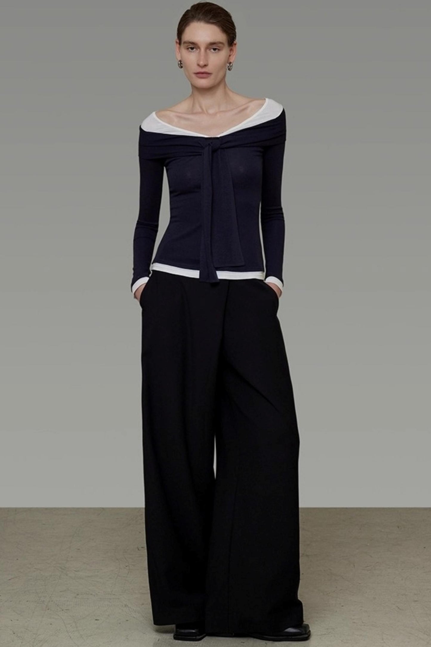 Contrasting One-Shoulder Knitwear