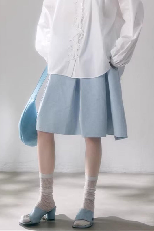 Elegant Pleated Midi Skirt