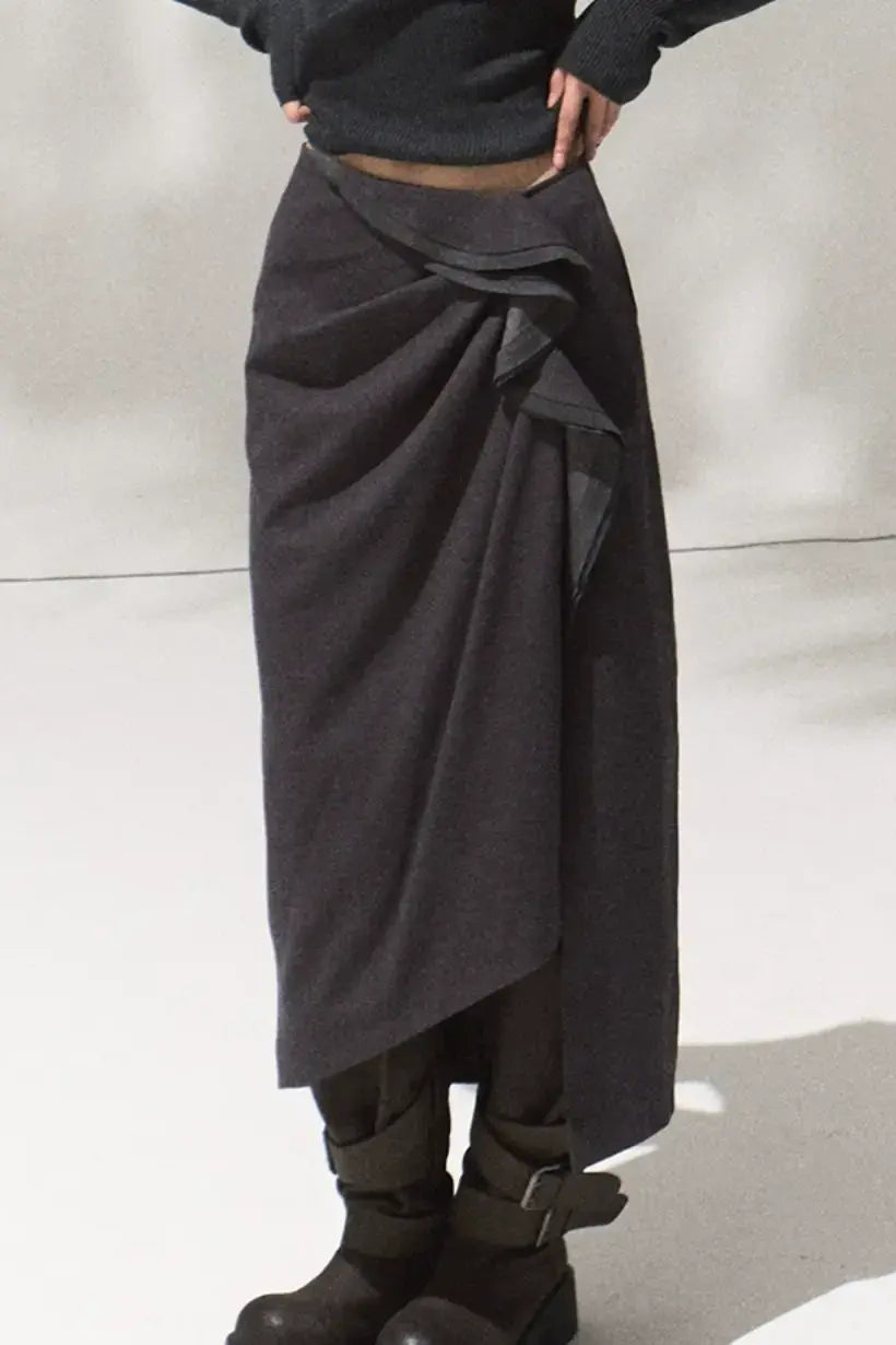 Oak Sculptural Pleated Midi Skirt