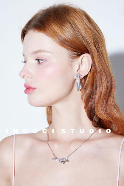 Meteor Drop Bow Necklace