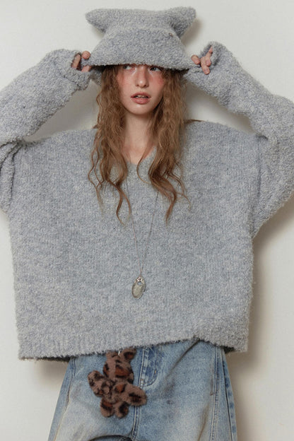 Gray Knit V-Neck Sweater Hat Set