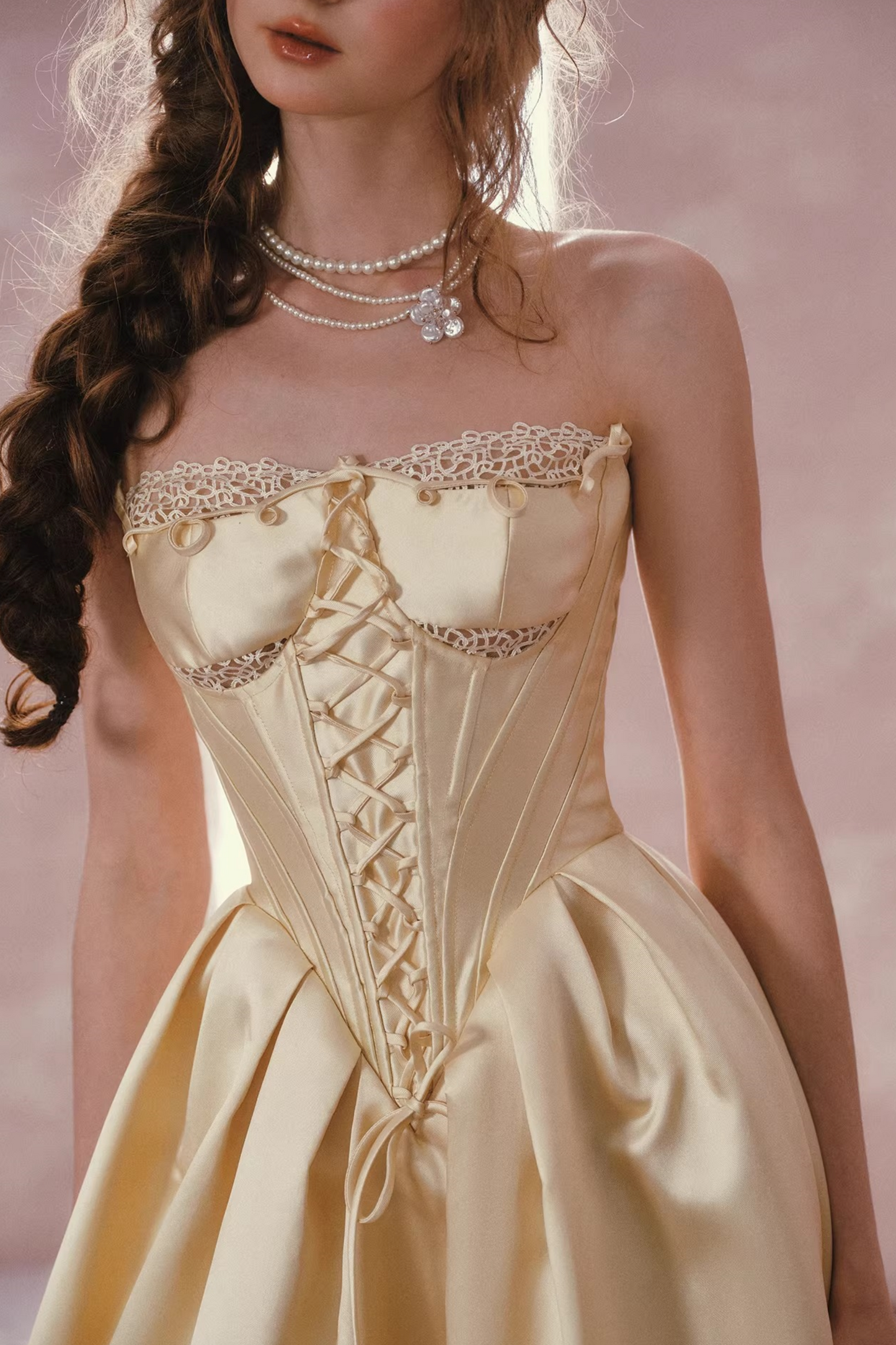 Satin-Spitzen-Korsettkleid