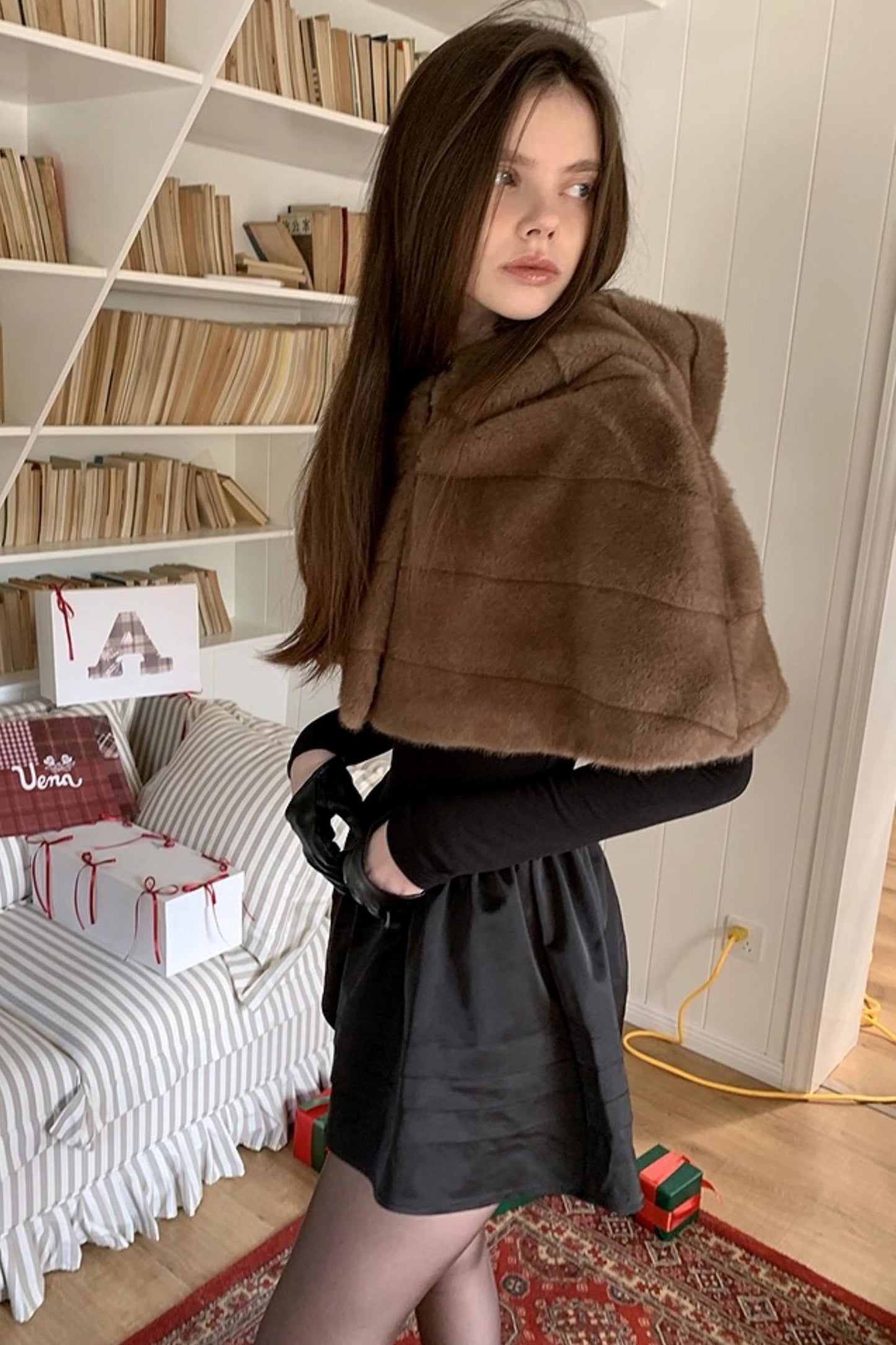 American Retro Fur Hooded Cape Coat